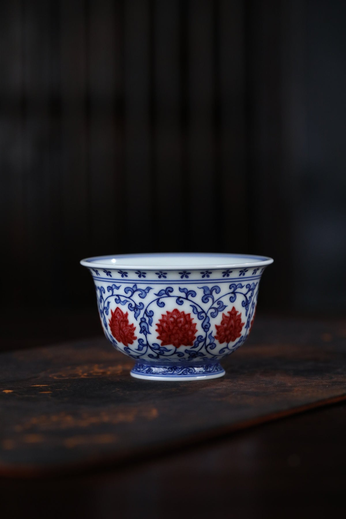 Jingdezhen Blue-and-White Lotus Scroll Underglaze Red Ya Shou Cup