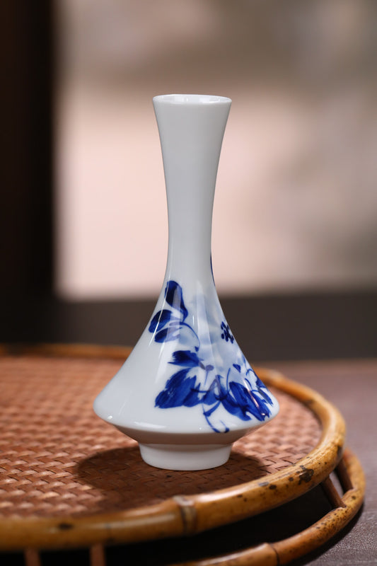 Petite Jingdezhen Blue & White Bud Vase